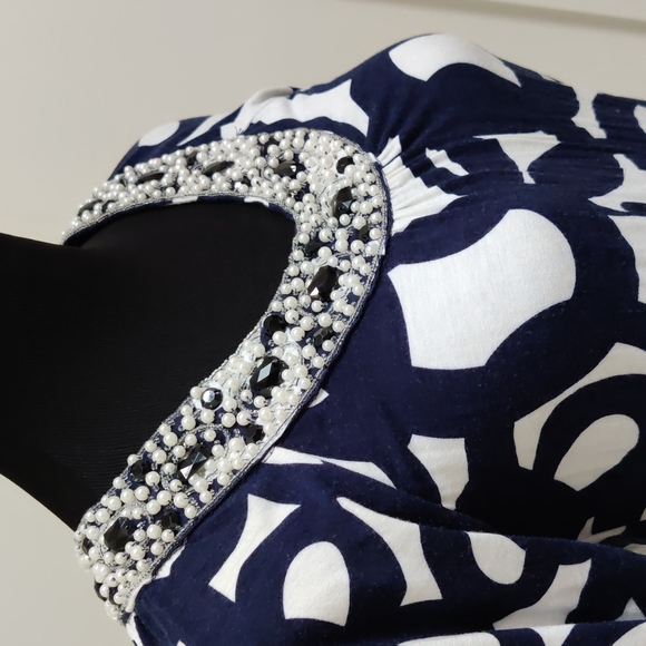 BCBBG Maxazria Dress Medium - Picture 4 of 7